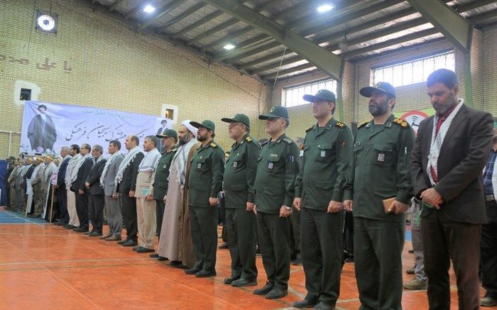 صبحگاه مشترک فرهنگیان بسیجی قم در هفته دفاع مقدس