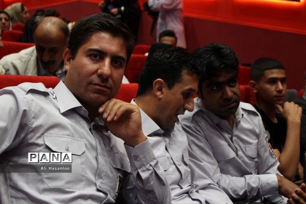 بزرگداشت روز ایمنی و آتش‌نشانی و رونمایی از تجهیزات جدید آتش‌نشانی زنجان