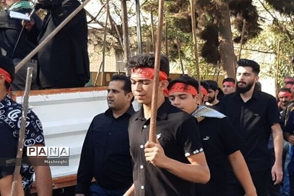 کاروان پیاده وارثان حماسه خونین اردهال رهسپار مشهد اردهال کاشان شد