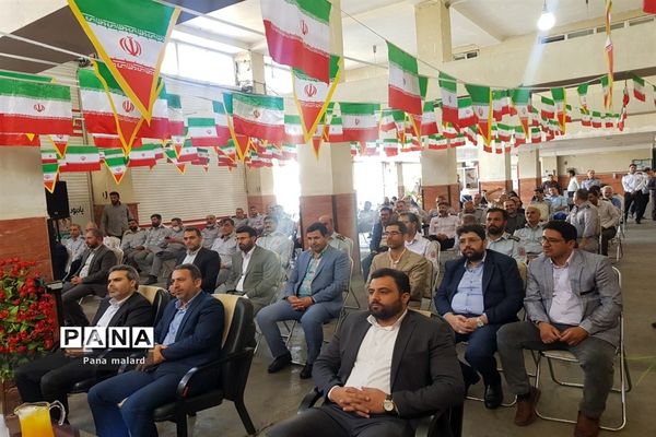 گرامیداشت روز آتش نشانی توسط دانش‌آموزان دبیرستان شهید همت ملارد