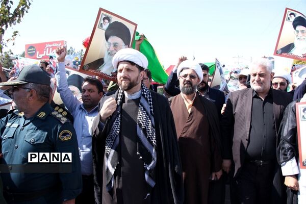 راهپیمایی مردم تربت‌جام در محکومیت تحرکات اغتشاشگران