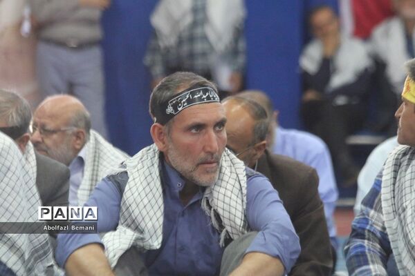 صبحگاه مشترک بسیج فرهنگیان قم به مناسبت هفته دفاع مقدس