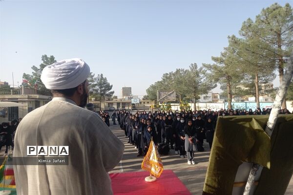 نواخته‌شدن زنگ وقف در کاشمر