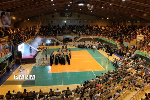 اجتماع بزرگ نسل غیور در پی محکومیت اهانت به مقدسات و اقدامات هنجار شکنانه آشوبگران در برخوار/ اصفهان