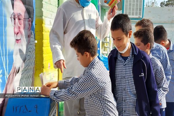 شور عاطفه‌ها در دبستان دکتر شریعتی نایین