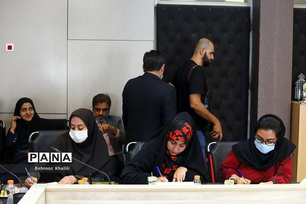 نشست خبری هشتمین دوره جشنواره روستاها و عشایر دوستدار کتاب