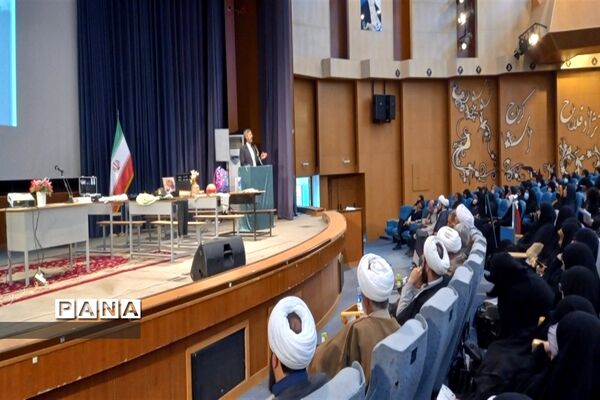 نشست کمیته‌های همکاری حوزه علمیه با آموزش و پرورش در مبلقین طرح امین در البرز