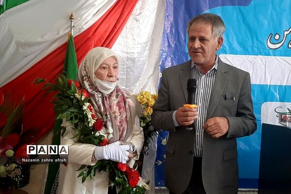 بازگشایی مدرسه خیرساز مهرآفرین در روستای مهرآباد رودهن