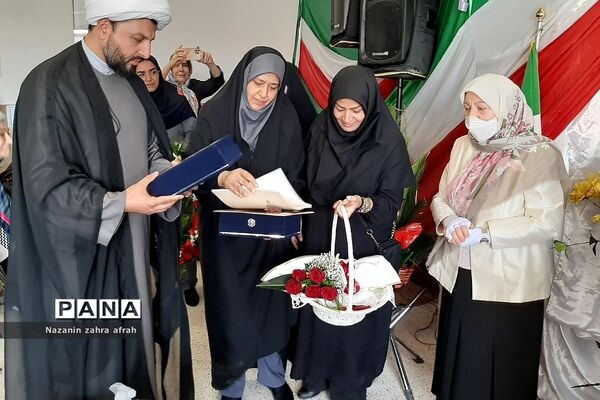 بازگشایی مدرسه خیرساز مهرآفرین در روستای مهرآباد رودهن