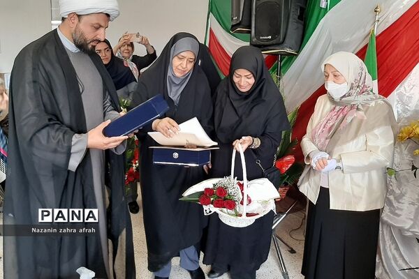بازگشایی مدرسه خیرساز مهرآفرین در روستای مهرآباد رودهن