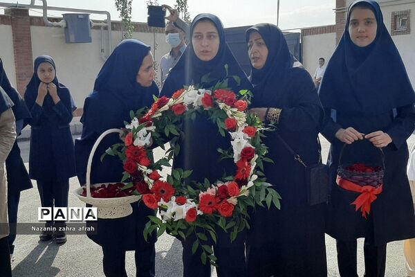 بازگشایی مدرسه خیرساز مهرآفرین در روستای مهرآباد رودهن