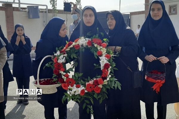 بازگشایی مدرسه خیرساز مهرآفرین در روستای مهرآباد رودهن
