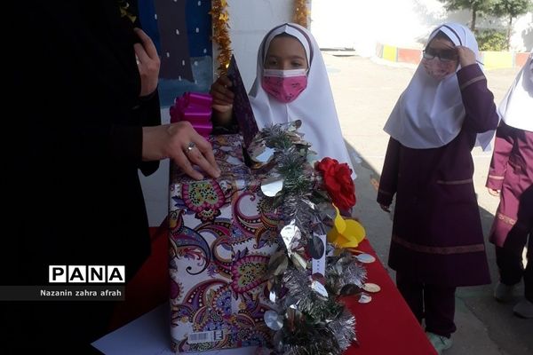 برگزاری جشن عاطفه‌ها در مدارس رودهن