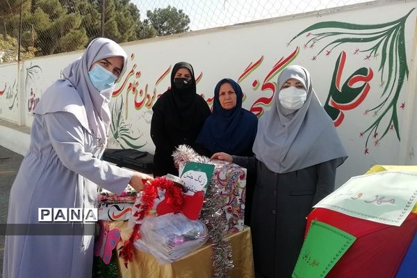 برگزاری جشن عاطفه‌ها در مدارس رودهن