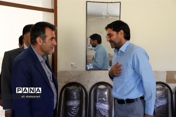 سفر یک‌روزه مدیرکل آموزش و پرورش به شهرستان دالاهو