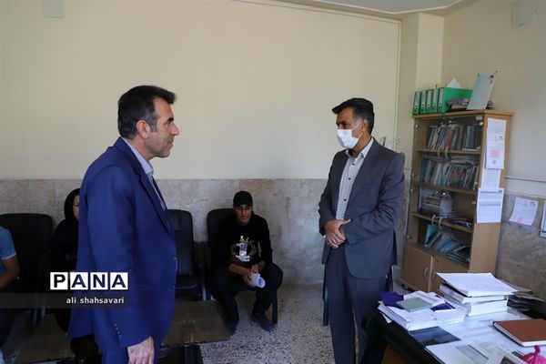 سفر یک‌روزه مدیرکل آموزش و پرورش به شهرستان دالاهو