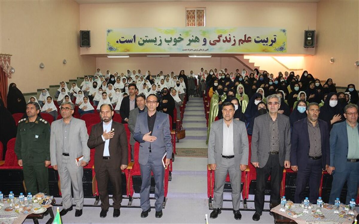 برگزاری مراسم شور عاطفه‌ها در مدارس اردبیل