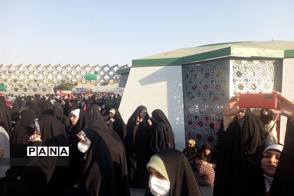 اجتماع بزرگ مردمی بیعت با امام زمان(عج)