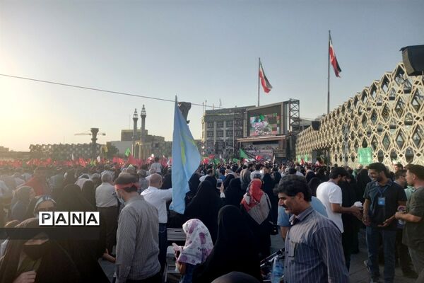 اجتماع بزرگ مردمی بیعت با امام زمان(عج)