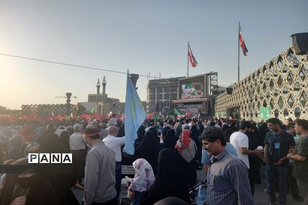 اجتماع بزرگ مردمی بیعت با امام زمان(عج)