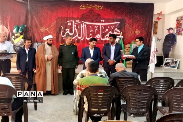 مراسم بزرگداشت هفته دفاع مقدس در هنرستان کاردانش فرزانه جرقویه سفلی