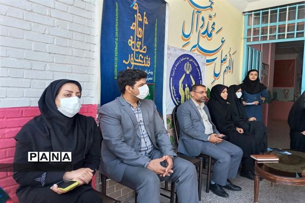 جشن عاطفه‌ها در آموزشگاه آسیه آموزش و پرورش ملارد