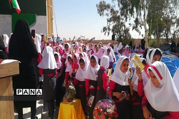 برگزاری جشن عاطفه‌ها در شهرستان خاتم