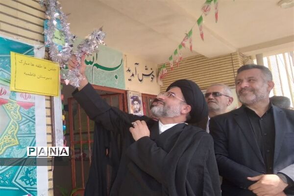 نواخته‌شدن زنگ جشن عاطفه‌ها در محمودآباد
