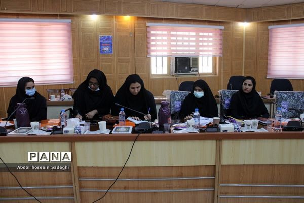 جلسه همه گروه‌های آموزشی درس تربیت‌بدنی آموزش و پرورش استان بوشهر