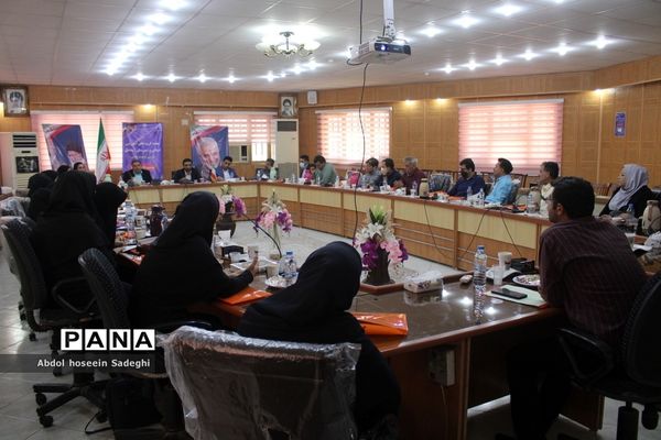 جلسه همه گروه‌های آموزشی درس تربیت‌بدنی آموزش و پرورش استان بوشهر