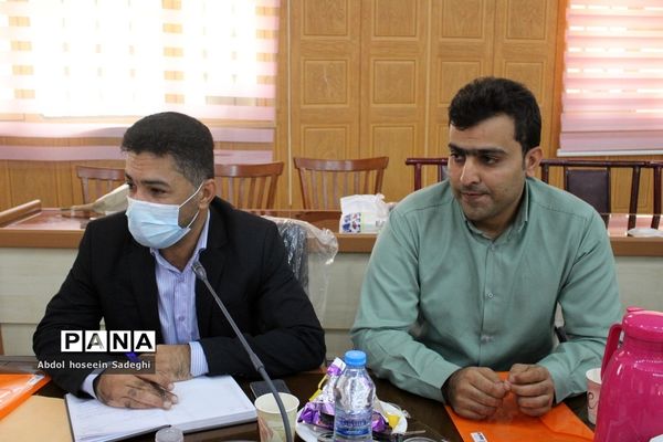 جلسه همه گروه‌های آموزشی درس تربیت‌بدنی آموزش و پرورش استان بوشهر