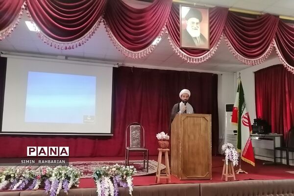 جلسه معاونان و مربیان پرورشی در سالن الغدیر شهرستان پردیس