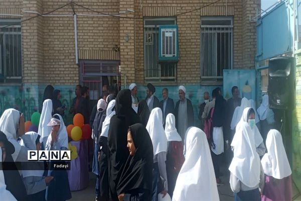 برگزاری جشن عاطفه‌ها در مدارس اردستان اصفهان