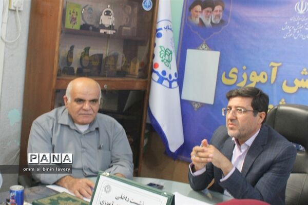 نشست داخلی کارکنان سازمان دانش‌آموزی استان بوشهر