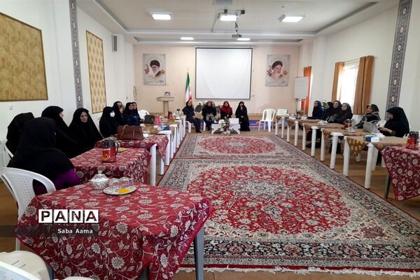 اولین جلسه توجیهی مشاوره‌ای در آغاز سال تحصیلی