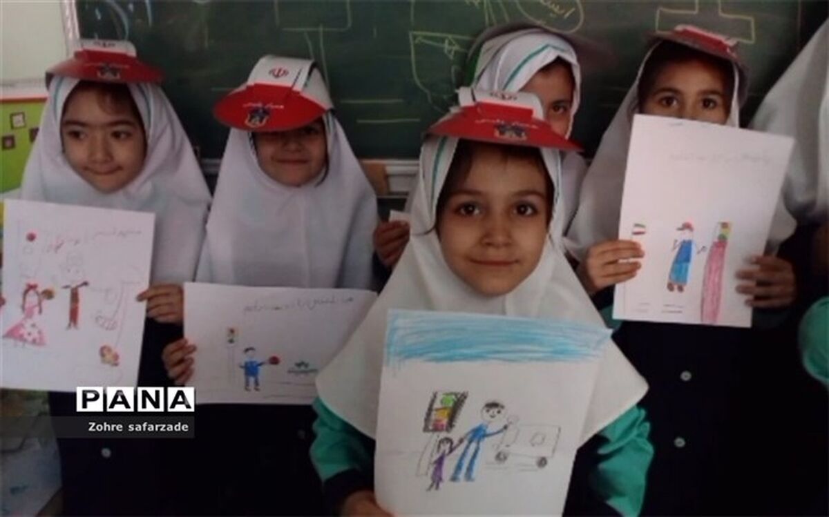 آشنایی دانش‌آموزان با پلیس، آموزش مفهوم اعتماد، امنیت و آرامش است/فیلم