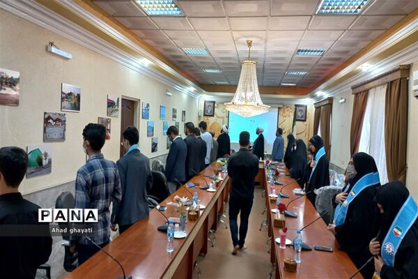 تقدیر از نمایندگان تشکل‌های دانش‌آموزی