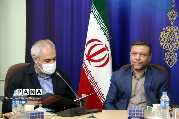 آیین تکریم و معارفه مدیرکل آموزش و پرورش استان سمنان