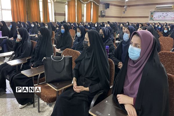 برپایی کرسی آزاد اندیشی در دبیرستان دخترانه شاهد رضوان ناحیه یک اهواز