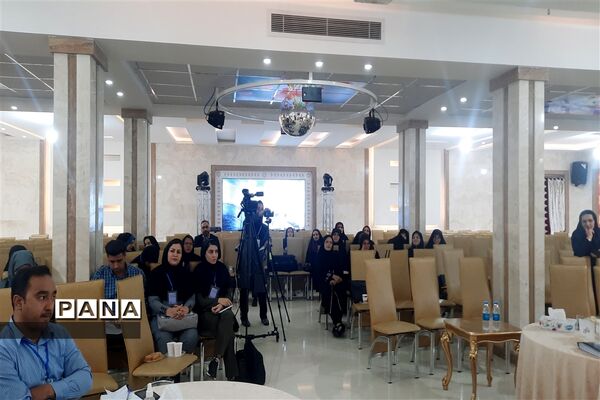 برگزاری جشنواره نوآوری در فرآیند آموزش و یادگیری