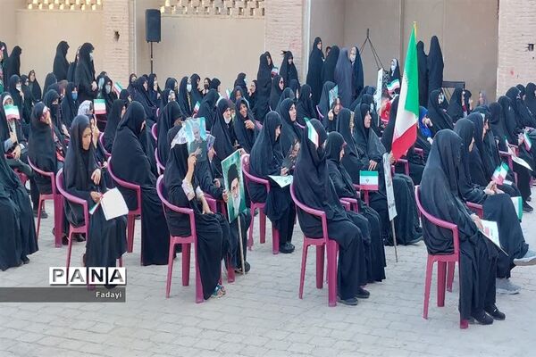 اجتماع حماسی بانوان مهدوی در اردستان