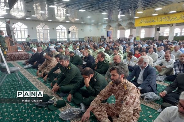حضور مدافعان امنیت در نماز جمعه، کاشمر