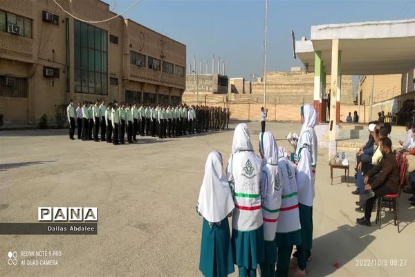 قدردانی از نیروهای انتظامی توسط تشکیلات سازمان دانش‌آموزی شهرستان شادگان