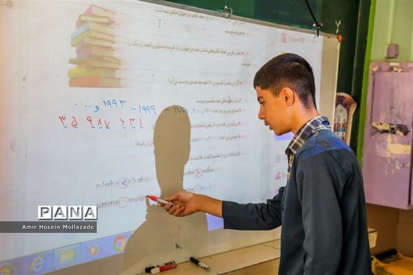 یک روز با دانش‌آموزان مدرسه شهید‌فهمیده