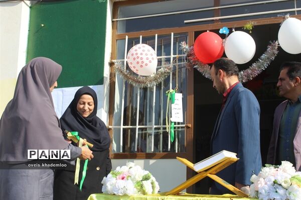 مراسم آغاز امامت امام زمان در دبستان شهیدان حجازی گلوگاه