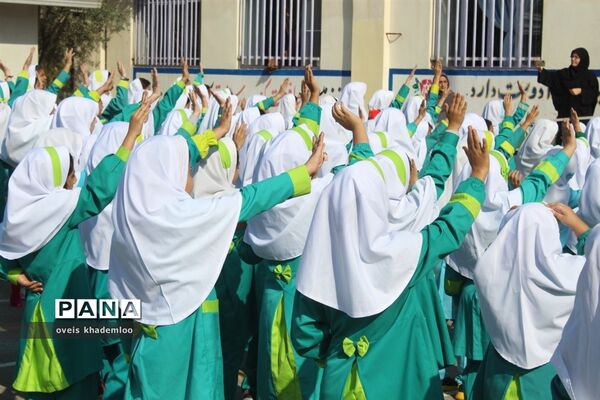 مراسم آغاز امامت امام زمان در دبستان شهیدان حجازی گلوگاه