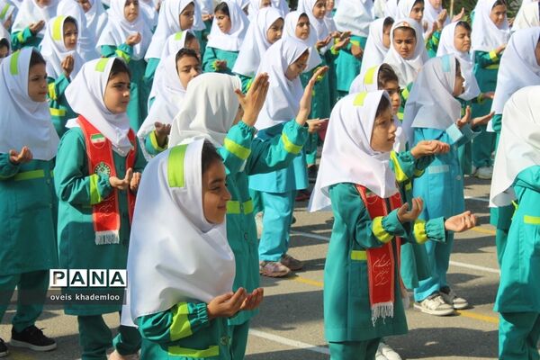 مراسم آغاز امامت امام زمان در دبستان شهیدان حجازی گلوگاه
