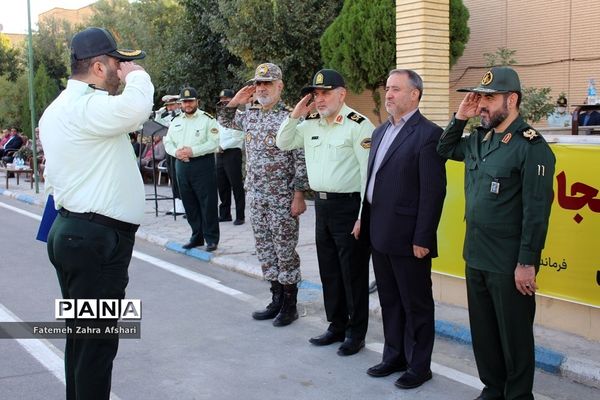 صبحگاه مشترک یگان‌های نمونه نیروهای مسلح استان سمنان