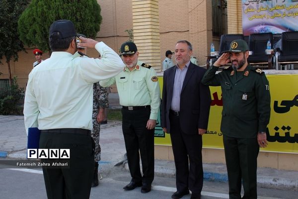 صبحگاه مشترک یگان‌های نمونه نیروهای مسلح استان سمنان