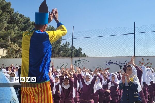 آموزش مصرف بهینه آب در دبستان حضرت زهرا(س)رودهن